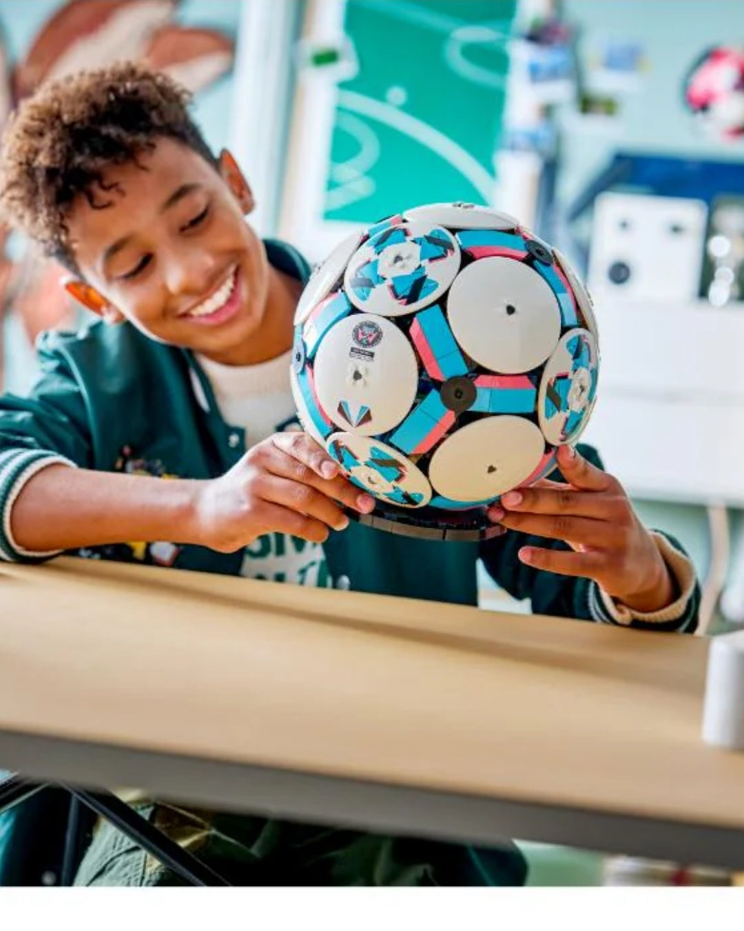 LEGO Editions Soccer Ball (Set 43019)