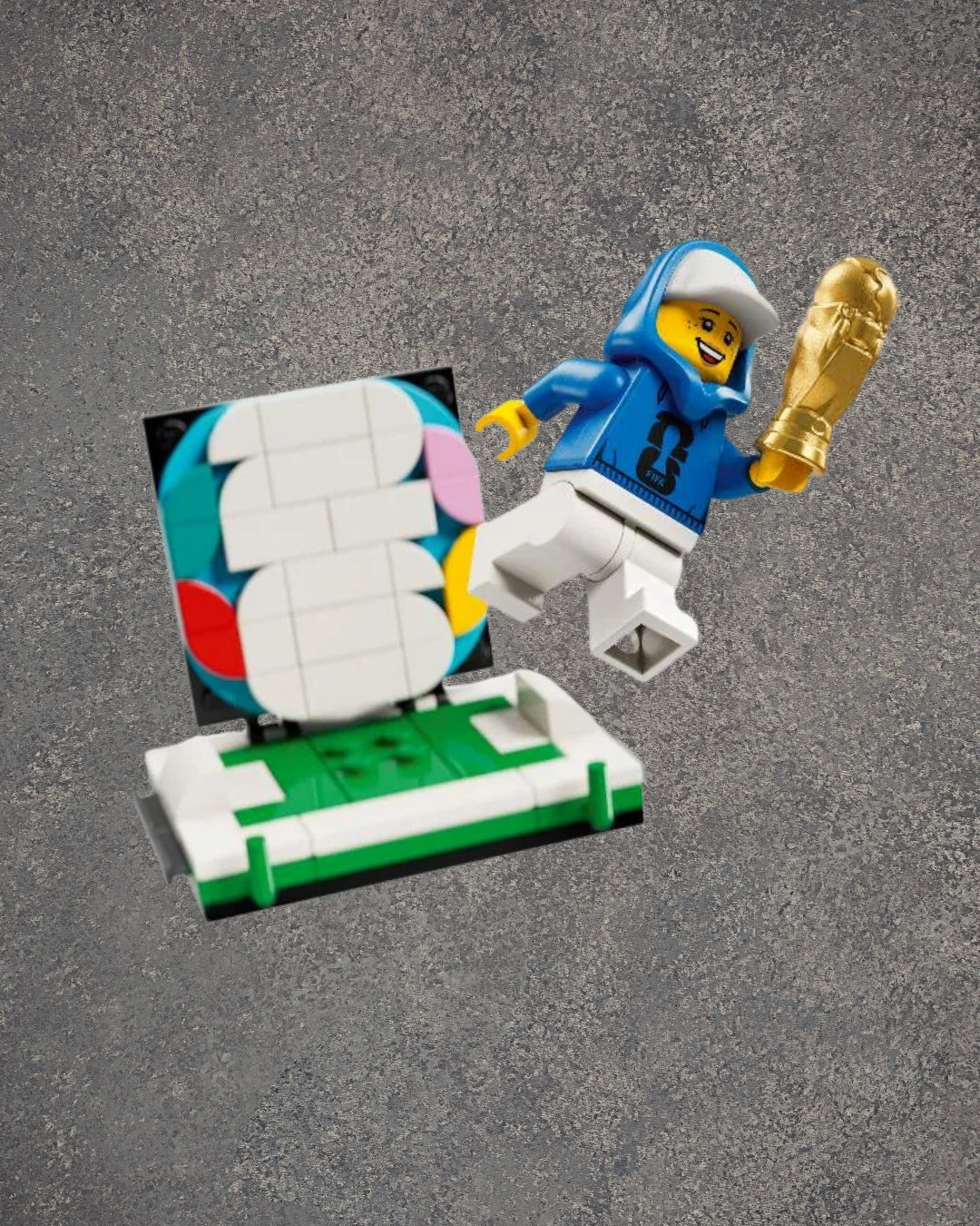 LEGO Editions FIFA World Cup™ Official Trophy (Set 43020)