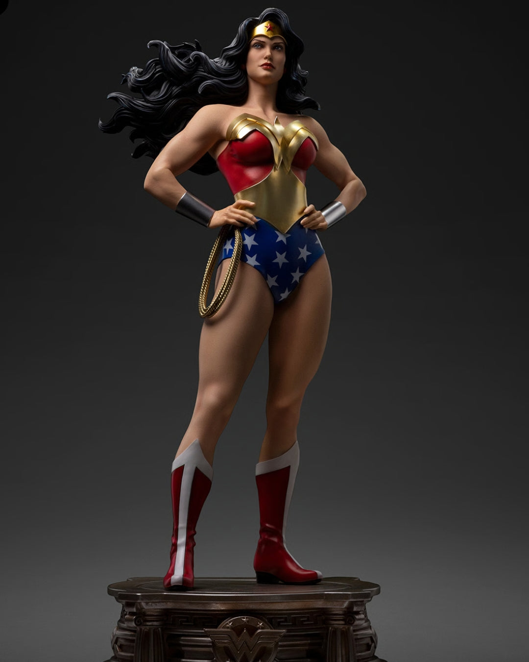 Wonder Woman DC Trinity – Quarter Scale Statue By Iron Studios