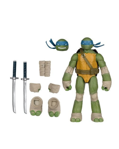 Teenage Mutant Ninja Turtles Page Punchers Wave 1 – Leonardo (5-Inch Scale Action Figure with Comic) By McFarlane Toys | Teenage Mutant Ninja Turtles Collection