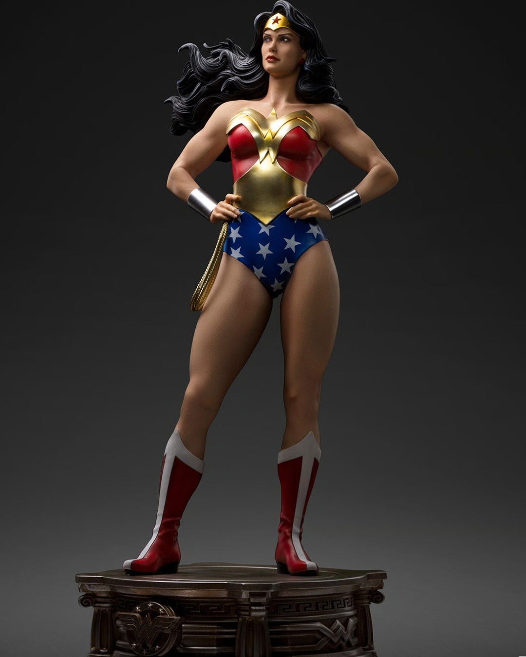Wonder Woman DC Trinity – Quarter Scale Statue By Iron Studios