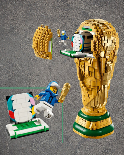 LEGO Editions FIFA World Cup™ Official Trophy (Set 43020)