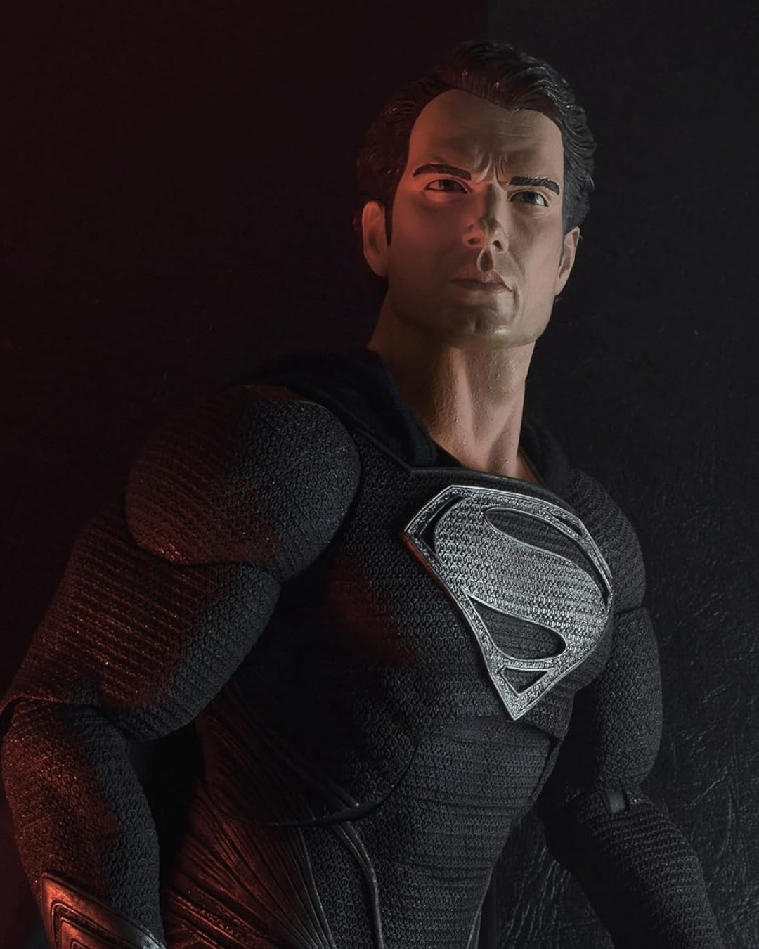 Superman Man of Steel Black Suit 1:4 Scale Action Figure