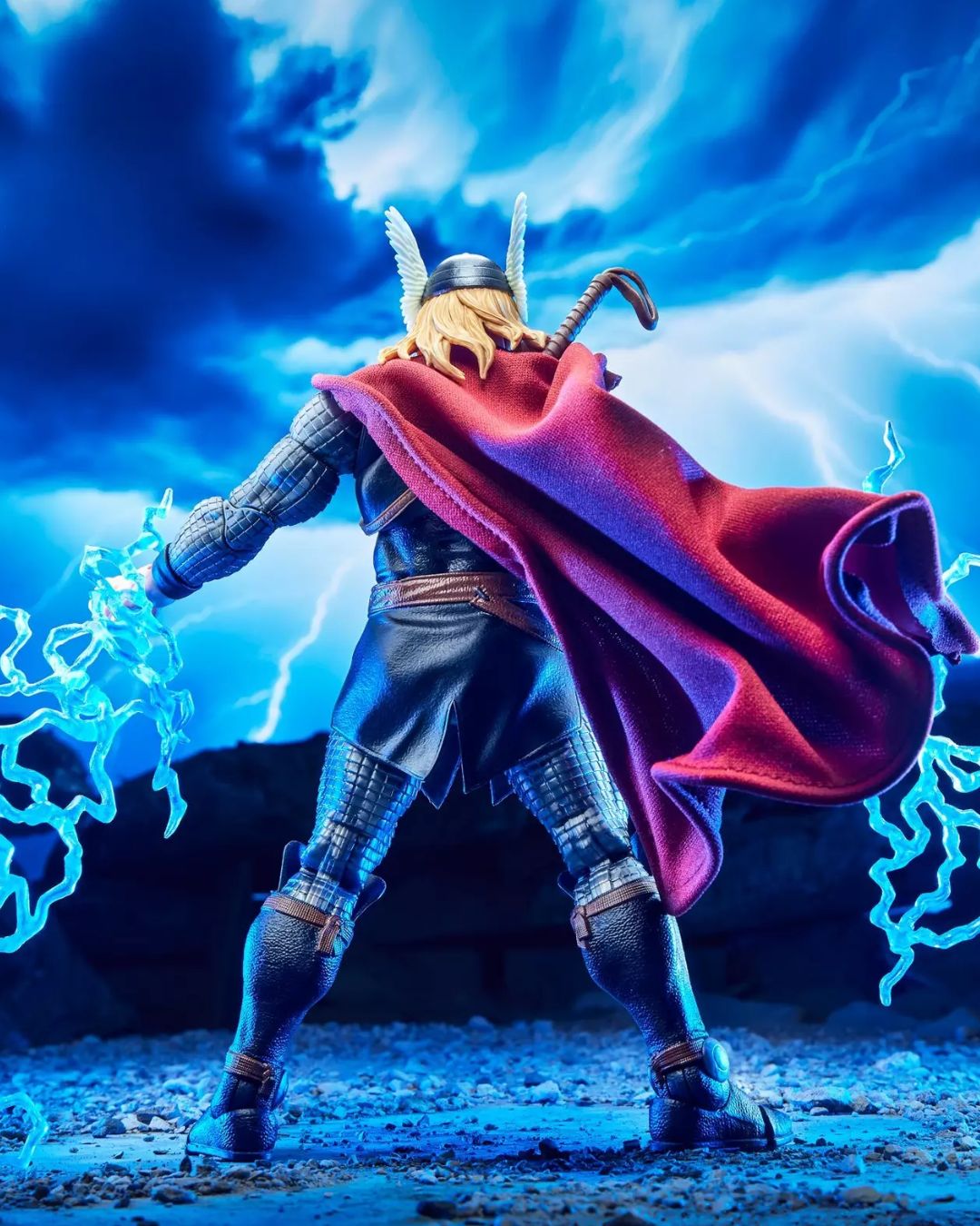 Marvel Legends Maximum Series Thor 6-Inch Action Figure