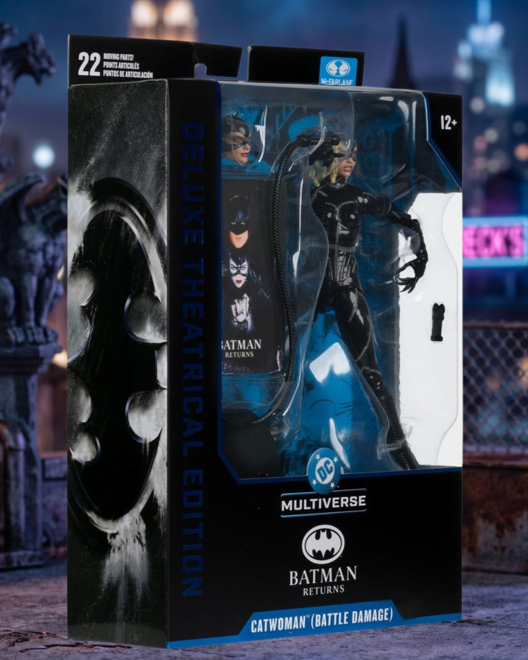 Deluxe Theatrical Edition Batman Returns Battle Damaged Catwoman 7-Inch Scale Action Figure