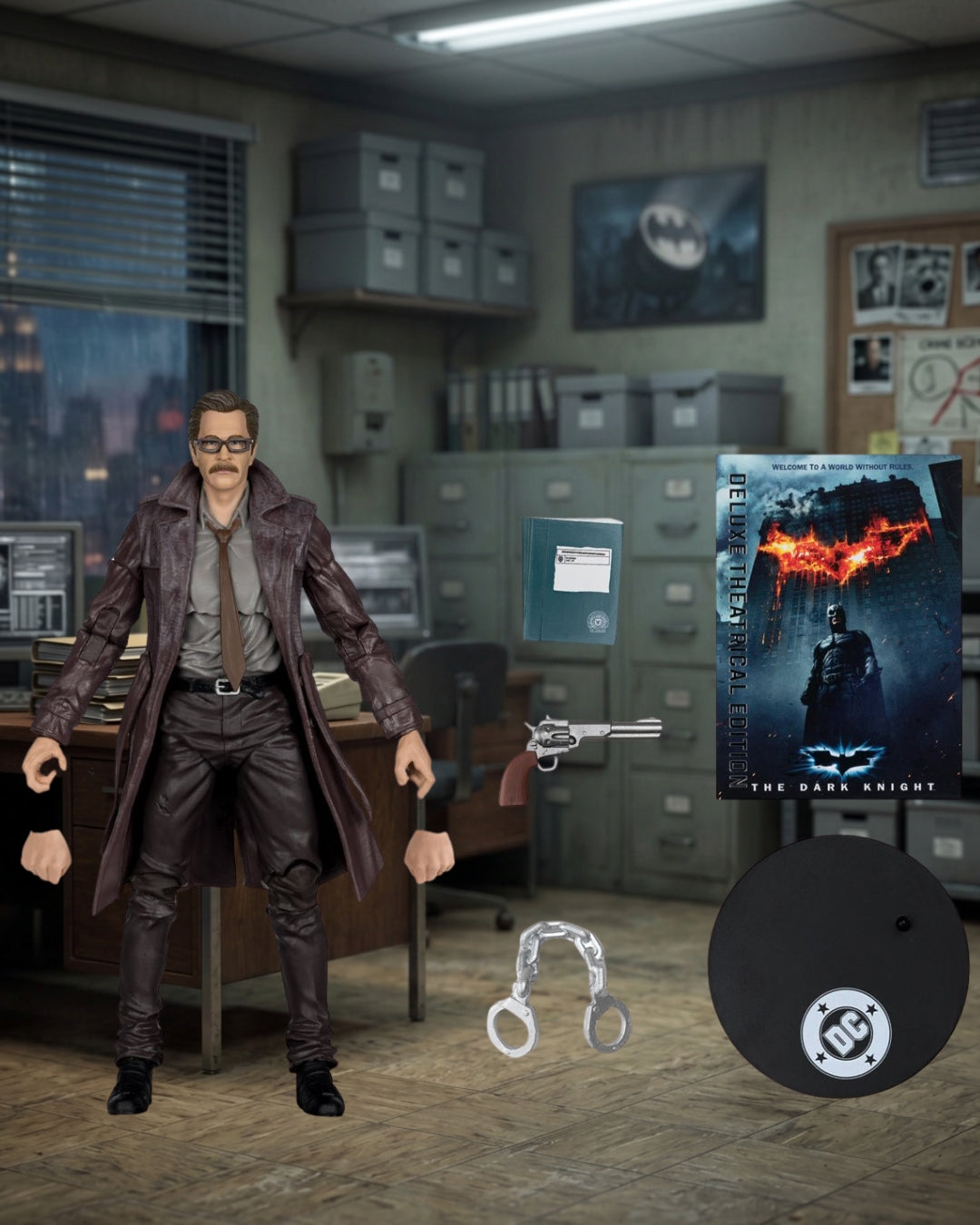 DC Multiverse Deluxe Theatrical Edition The Dark Knight Commissioner Gordon 7-Inch Scale Action Figure